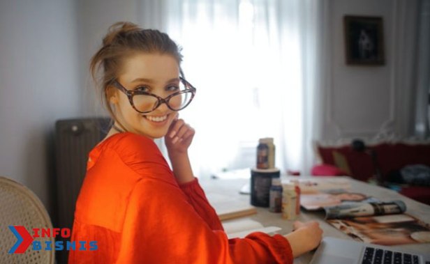 Tetap Termotivasi Saat Bekerja dari Rumah